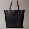 Tote-Bag mit durchgehendem Emblem-Logo Tote-Bag mit durchgehendem Emblem-Logo