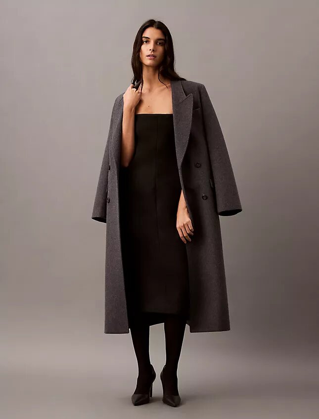 Trägerloses Kleid aus gebürsteter Wollmischung Trägerloses Kleid aus gebürsteter Wollmischung