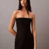 Trägerloses Kleid aus gebürsteter Wollmischung Trägerloses Kleid aus gebürsteter Wollmischung
