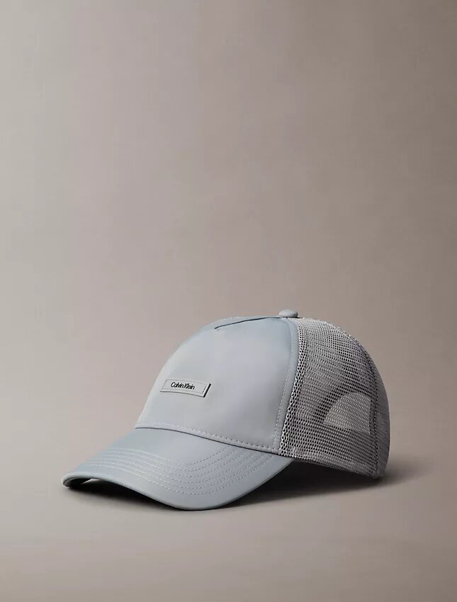 Trucker-Baseballkappe mit Standard-Logo Trucker-Baseballkappe mit Standard-Logo