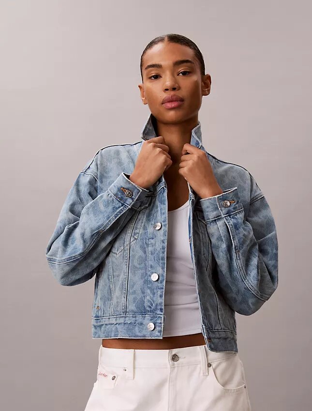 Trucker Jacket im 90er-Jahre-Stil Trucker Jacket im 90er-Jahre-Stil