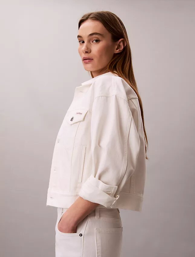 Trucker Jacket im 90er-Jahre-Stil Trucker Jacket im 90er-Jahre-Stil