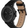 Uhr mit Emblem-Zifferblatt und Lederarmband