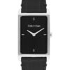 Uhr mit rechteckigem Zifferblatt und Lederarmband Uhr mit rechteckigem Zifferblatt und Lederarmband