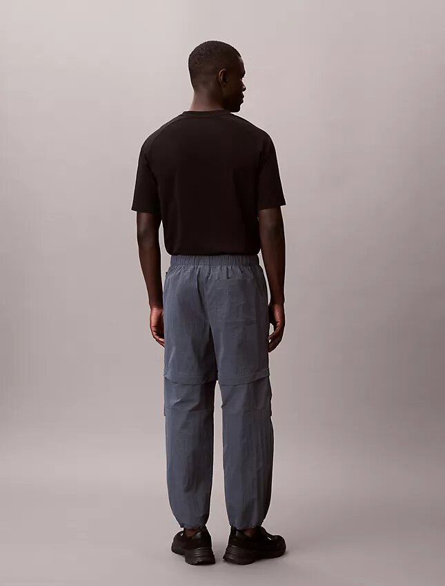 Wandelbare Hose aus Ripstop-Nylon Wandelbare Hose aus Ripstop-Nylon