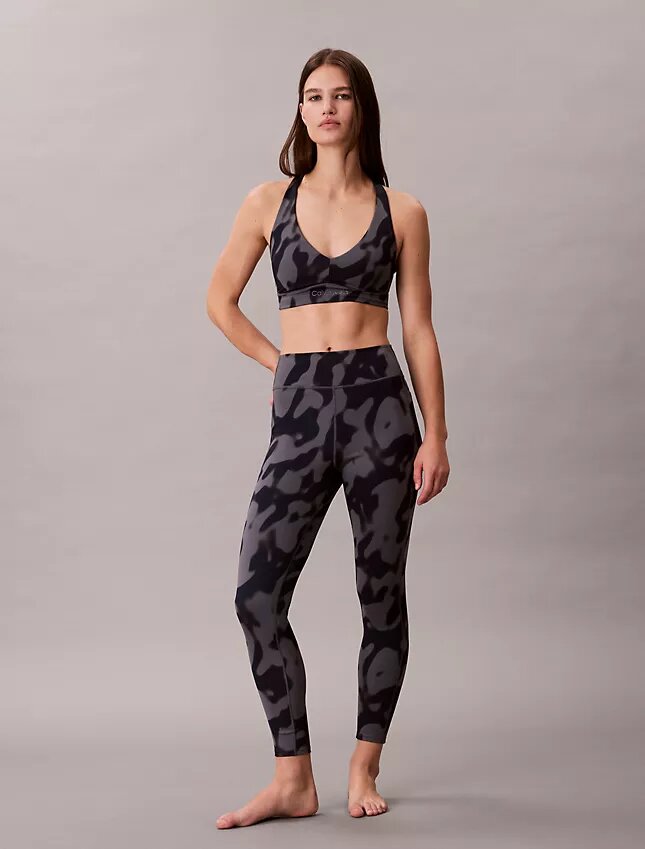 Weicher Sport-BH für mittlere Belastung Weicher Sport-BH für mittlere Belastung