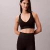 Weicher Sport-BH für mittlere Belastung Weicher Sport-BH für mittlere Belastung