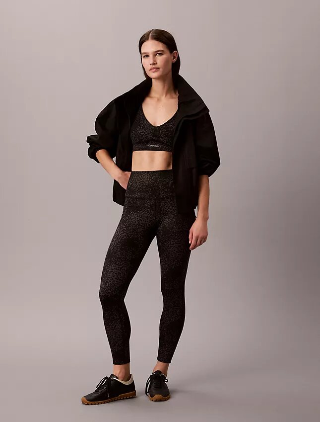 Weicher Sport-BH für mittlere Belastung Weicher Sport-BH für mittlere Belastung