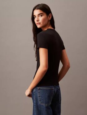 Weiches Baumwoll-T-Shirt