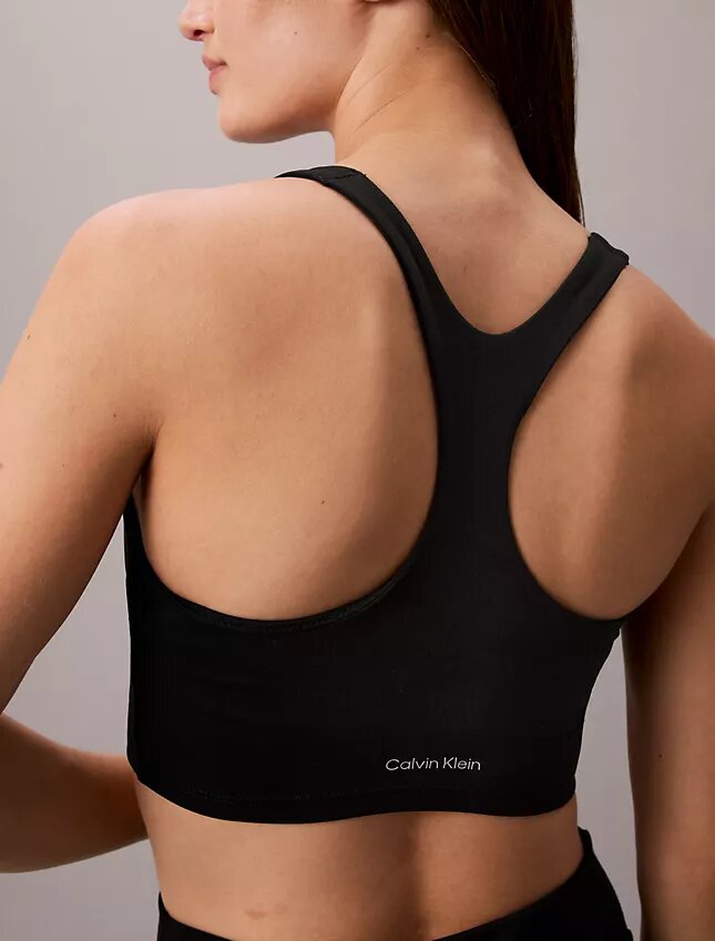 Weiches Sport-Oberteil für geringe Belastung Weiches Sport-Oberteil für geringe Belastung