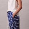 Weite Hose aus bedrucktem Viskose-Twill Weite Hose aus bedrucktem Viskose-Twill