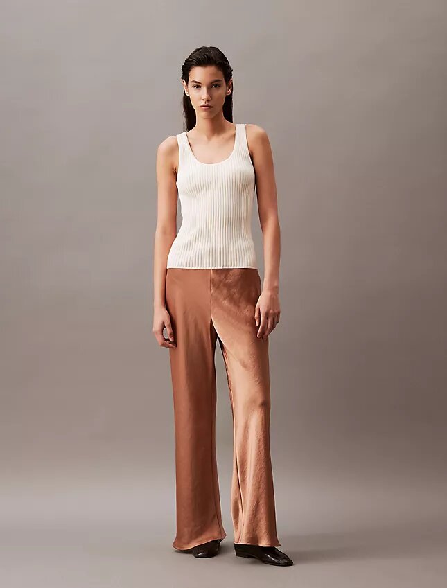 Weite Hose aus Crushed-Satin Weite Hose aus Crushed-Satin