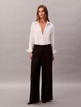 Weite Hose aus Wollgabardine