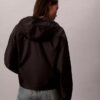 Windjacke mit Jacquard-Emblem-Logo Windjacke mit Jacquard-Emblem-Logo