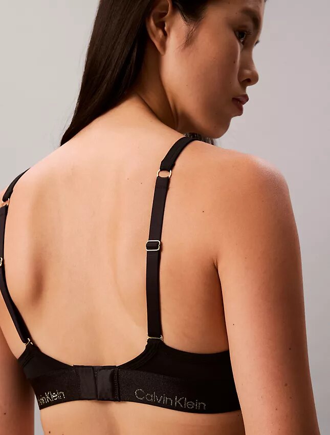 Zum chinesischen Neujahr: Leicht gefütterter Triangel-Bralette Zum chinesischen Neujahr: Leicht gefütterter Triangel-Bralette