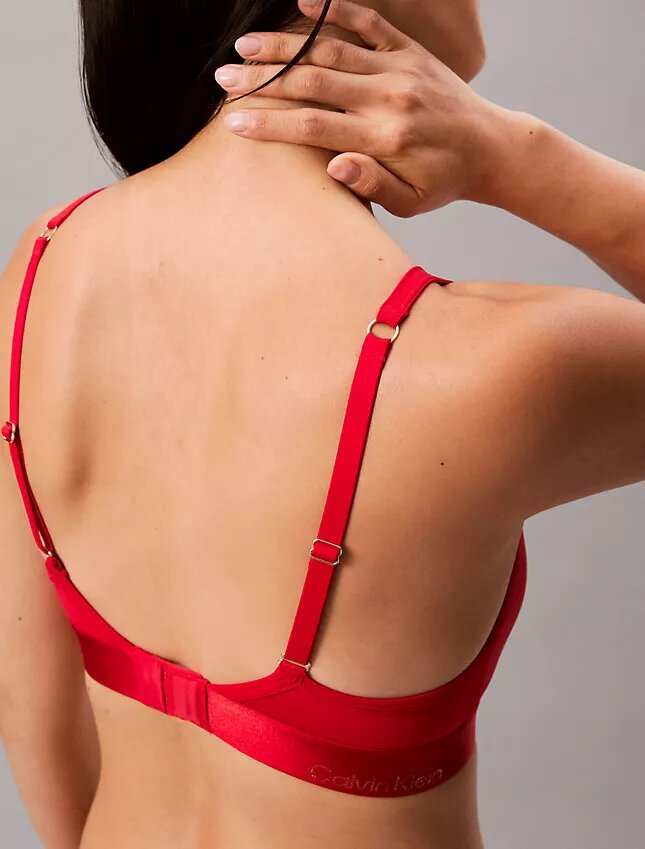 Zum chinesischen Neujahr: Leicht gefütterter Triangel-Bralette Zum chinesischen Neujahr: Leicht gefütterter Triangel-Bralette