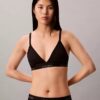 Zum chinesischen Neujahr: Leicht gefütterter Triangel-Bralette Zum chinesischen Neujahr: Leicht gefütterter Triangel-Bralette
