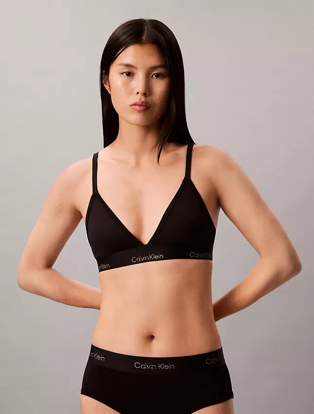 Zum chinesischen Neujahr: Leicht gefütterter Triangel-Bralette Zum chinesischen Neujahr: Leicht gefütterter Triangel-Bralette