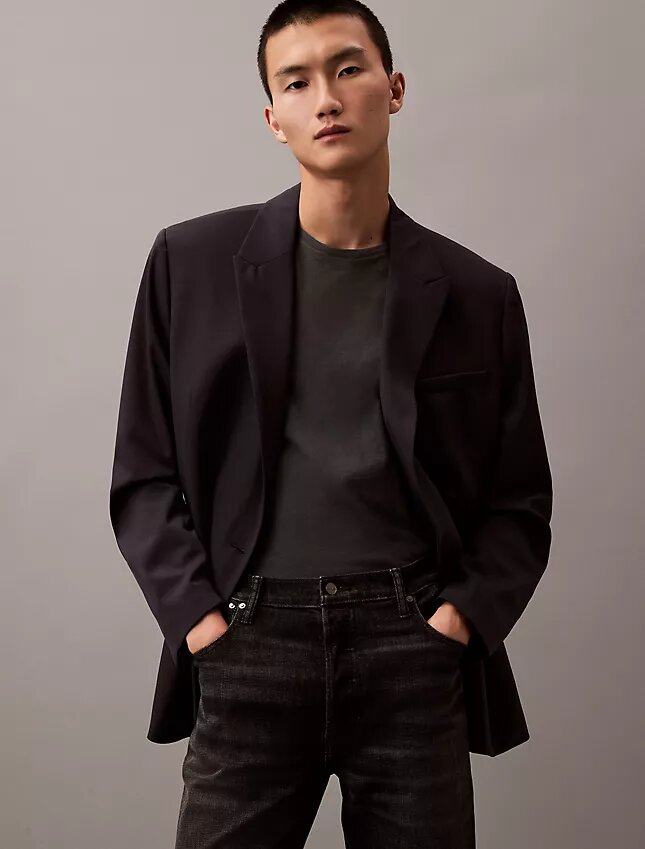 Zweireihiger Blazer aus Wollgabardine-Mischung Zweireihiger Blazer aus Wollgabardine-Mischung
